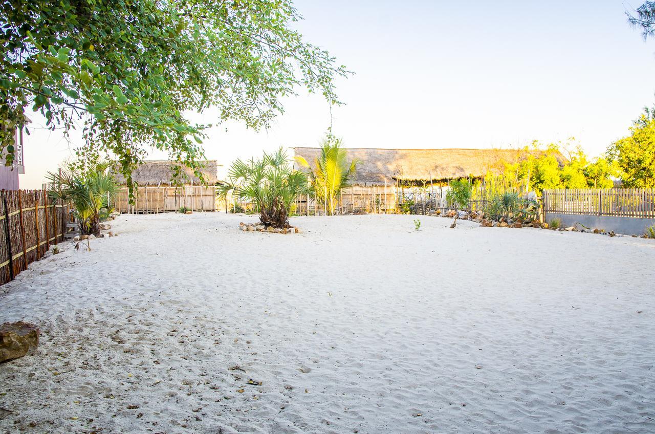 Villa A.Tia Morondava Εξωτερικό φωτογραφία